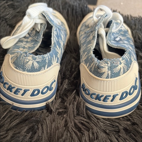 Rocket Dog Blue Floral Sneakers - Picture 3 of 5